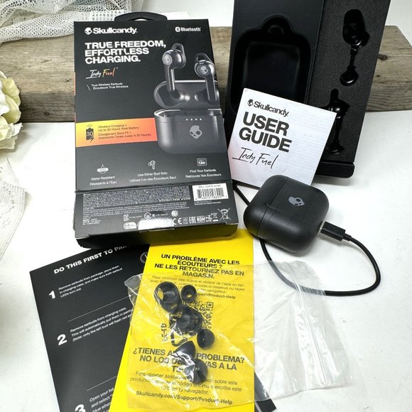 Skullcandy Indy Fuel Wireless Earbuds  Bluetooth Like New - Picture 1 of 6